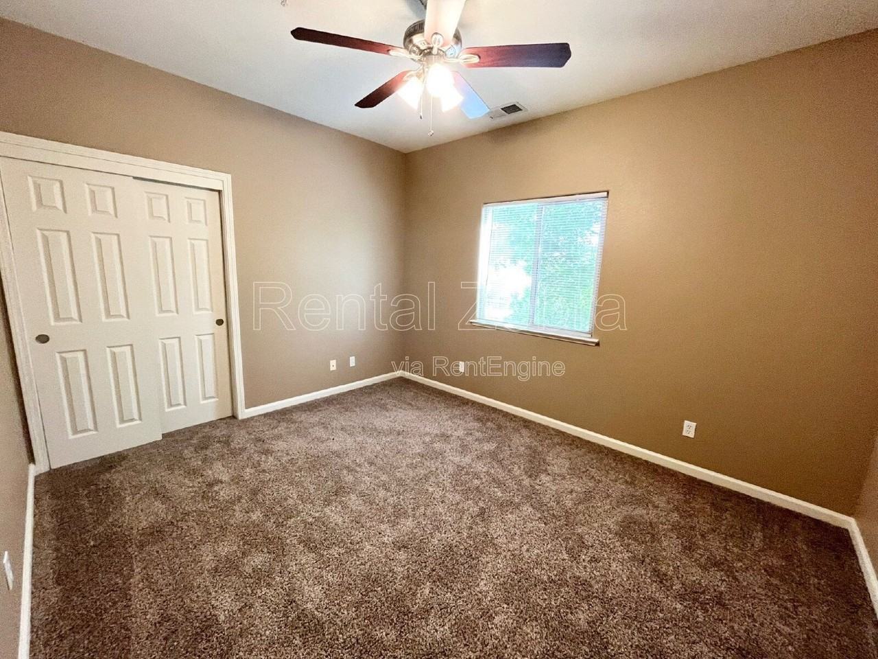 408 Olive Way - Photo 5 of 11