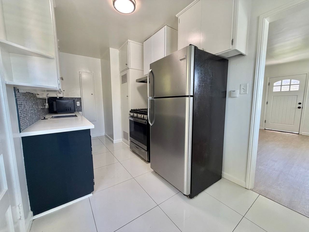 834 Penn St - Photo 7 of 10