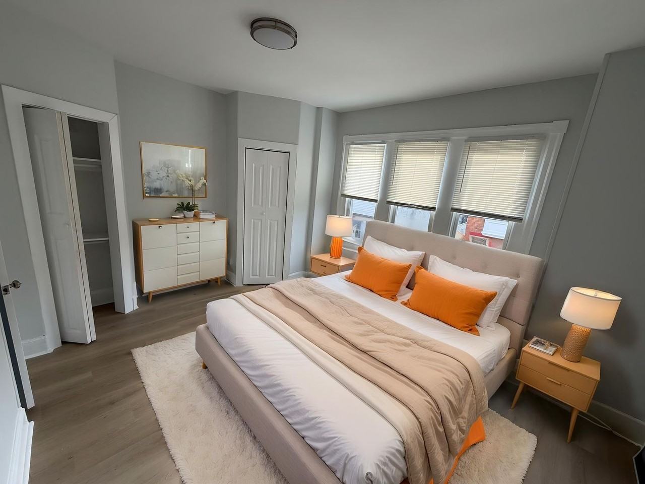4140 N Darien St - Photo 2 of 36