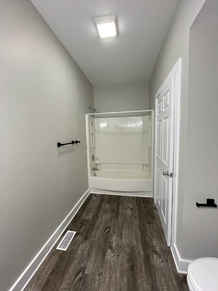 905 North-5T - Photo 6 of 23