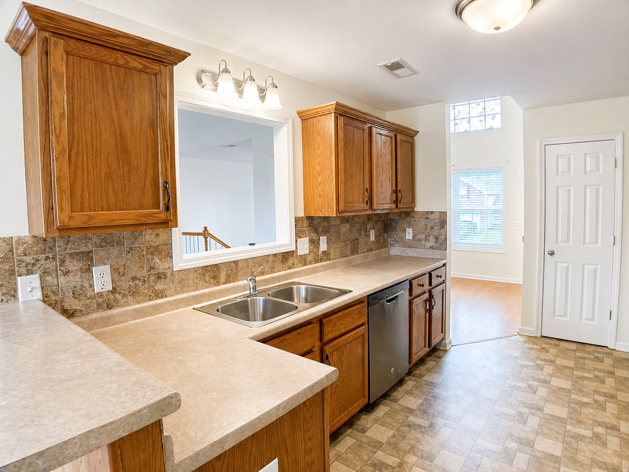 3443 Quicksilver Ln - Photo 7 of 35