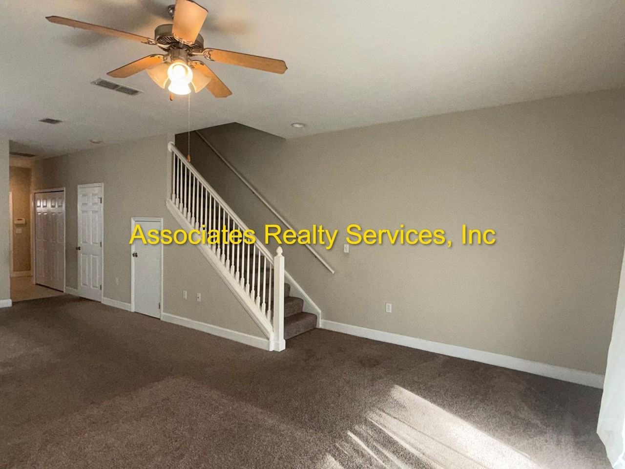 865 Nw 21st Ave - Photo 3 of 18