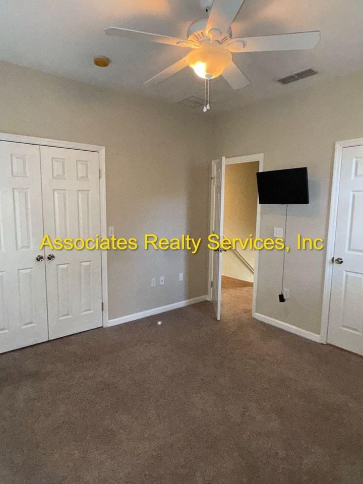 865 Nw 21st Ave - Photo 6 of 18