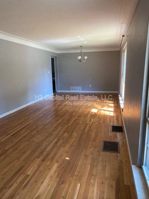 2301 Saint Bernard Ave - Photo 2 of 20