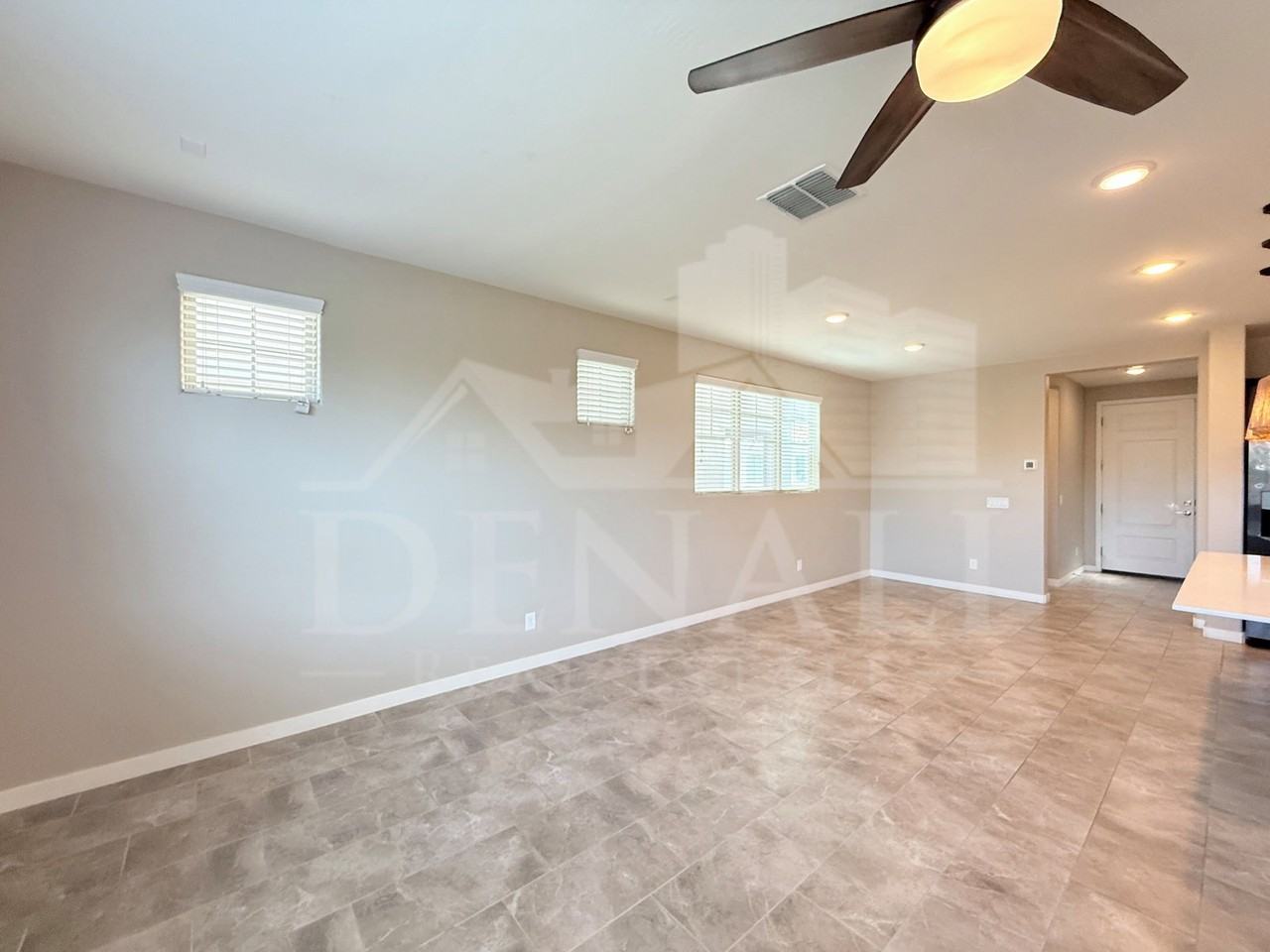 651 N Abalone Dr - Photo 5 of 28