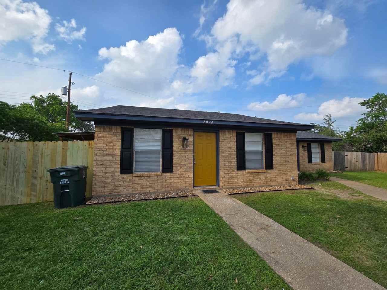 802A Frio Cir - Photo 2 of 14