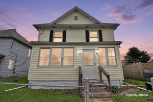 featured image of 32 Monroe Ave