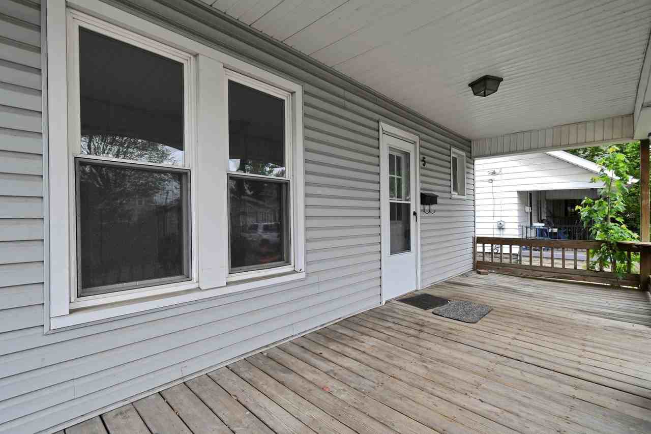 5 Cottage St - Photo 4 of 36