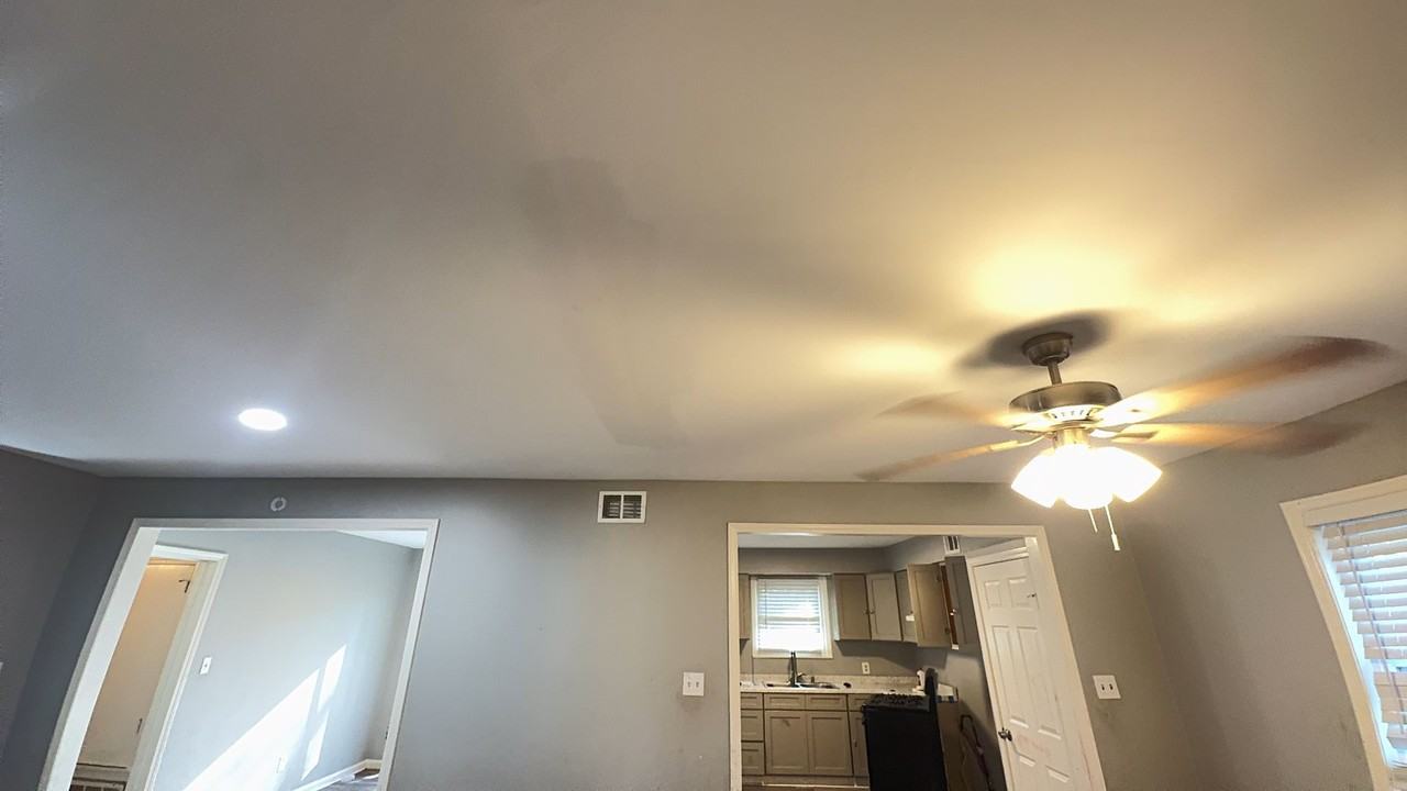 815 Berwood Dr - Photo 4 of 6