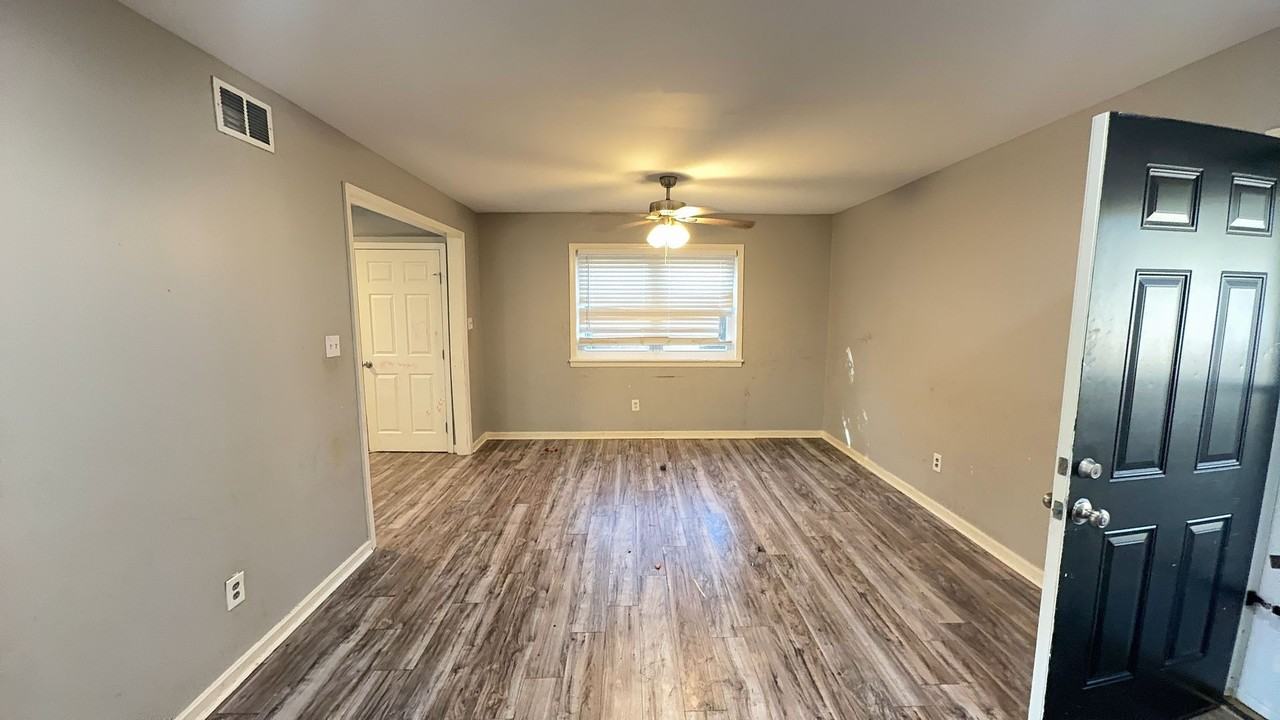 815 Berwood Dr - Photo 5 of 6