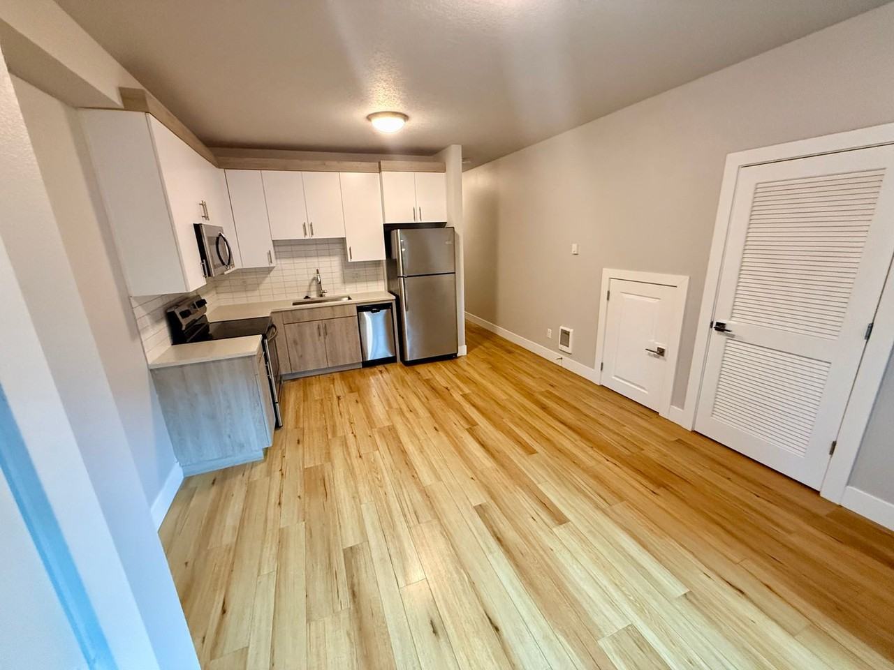 436 Ne Stafford St #09 - Photo 4 of 12