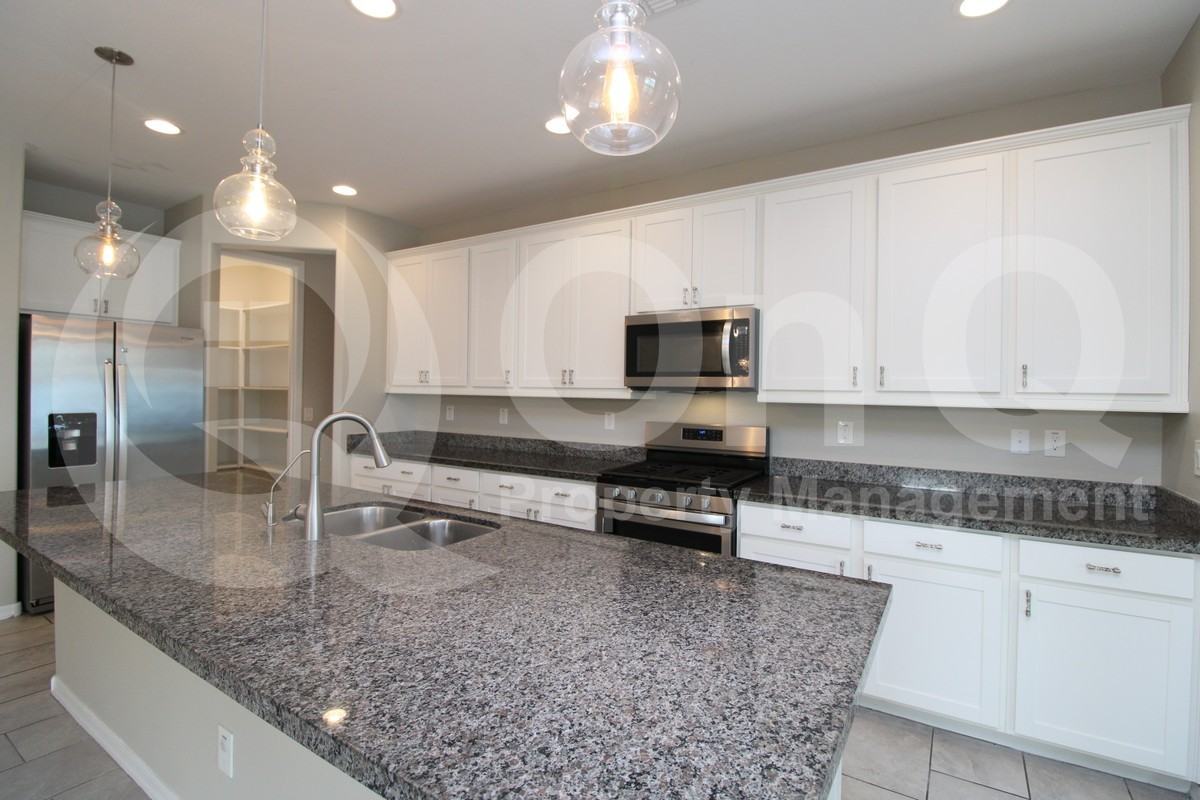 17722 W Granite View Dr - Photo 3 of 22