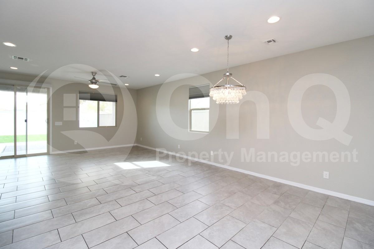 17722 W Granite View Dr - Photo 6 of 22