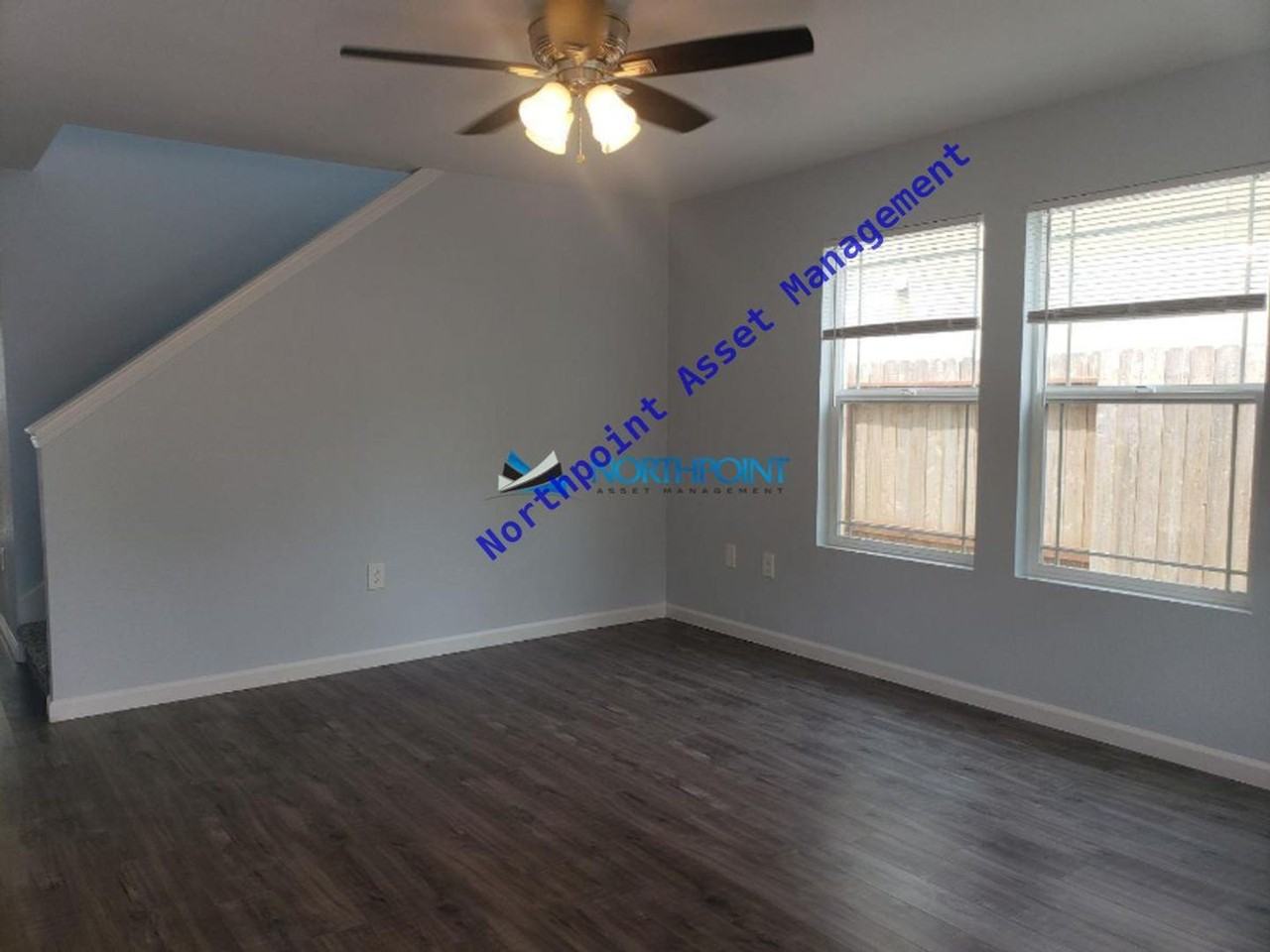 7416 Mimosa Way - Photo 3 of 10