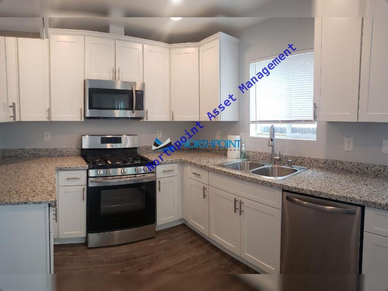 7416 Mimosa Way - Photo 4 of 10