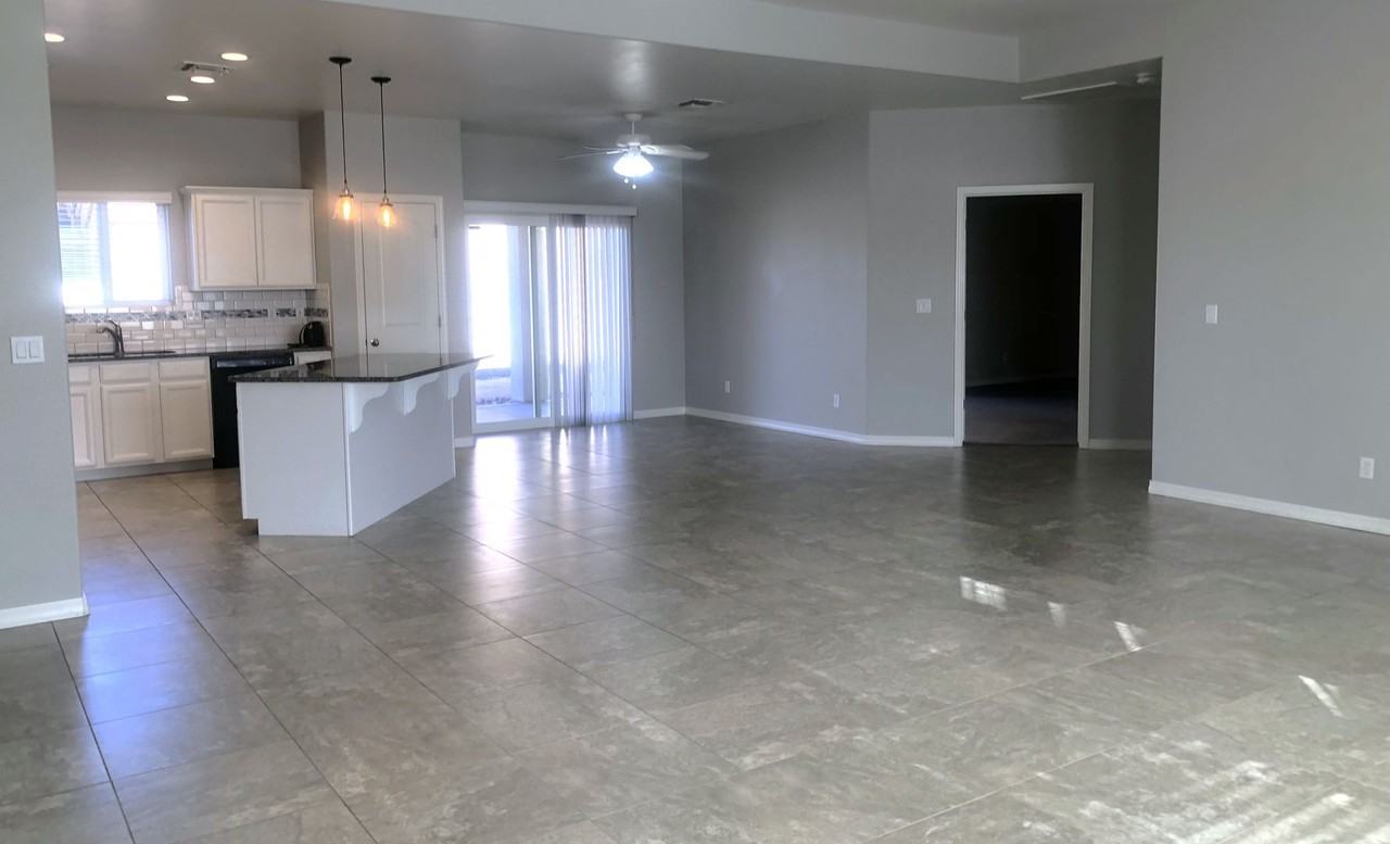 2053 Buena Vista Dr - Photo 5 of 18