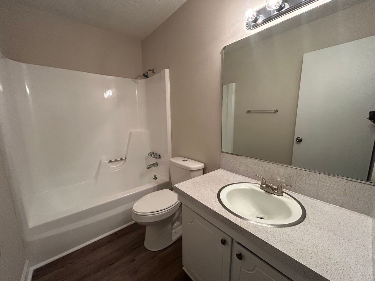 522 S Cherry St - Photo 7 of 10