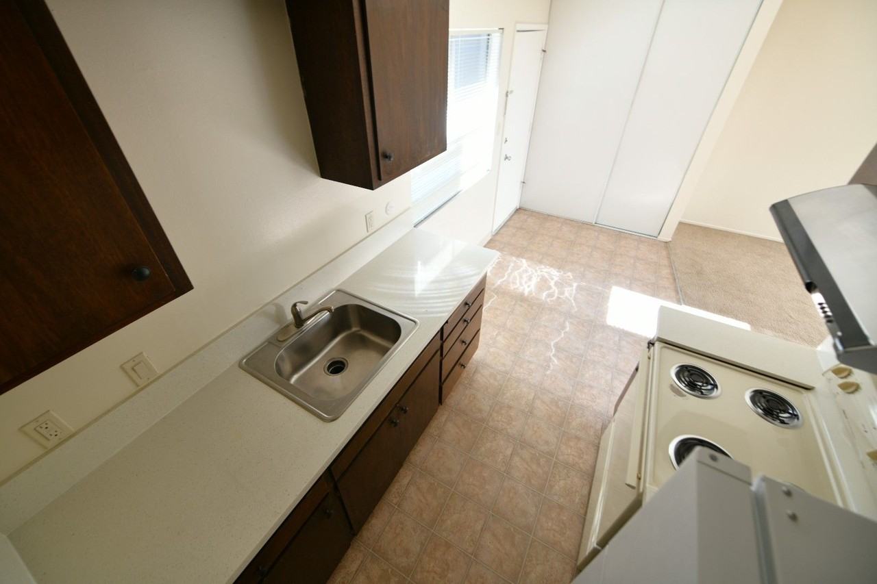 2725 Haste St. - Photo 6 of 27