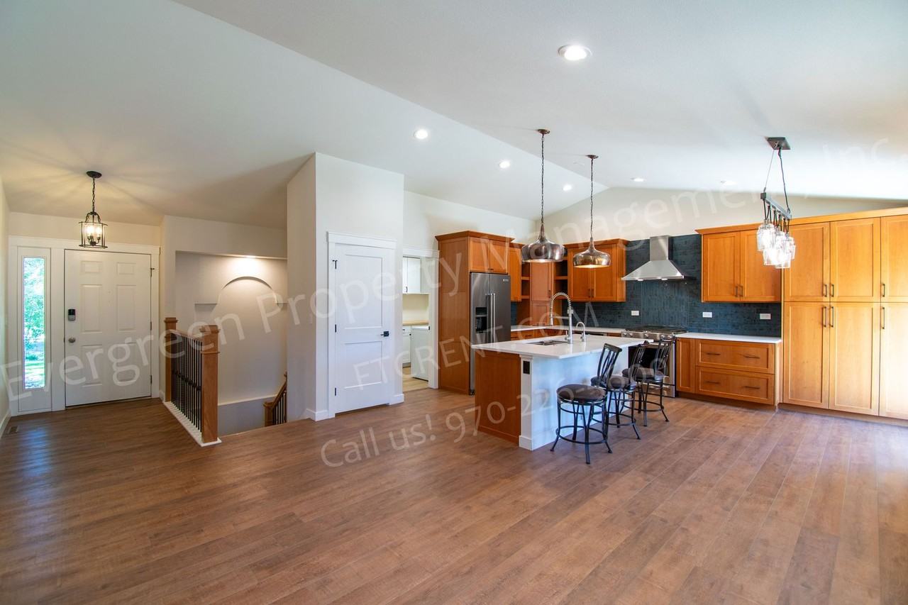 3612 Wescott Ct - Photo 5 of 50