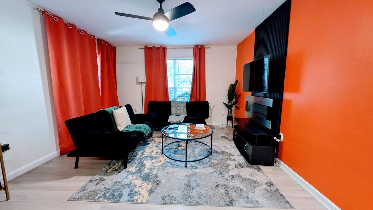 10024 Strafford Oak Ct #804 - Photo 3 of 24
