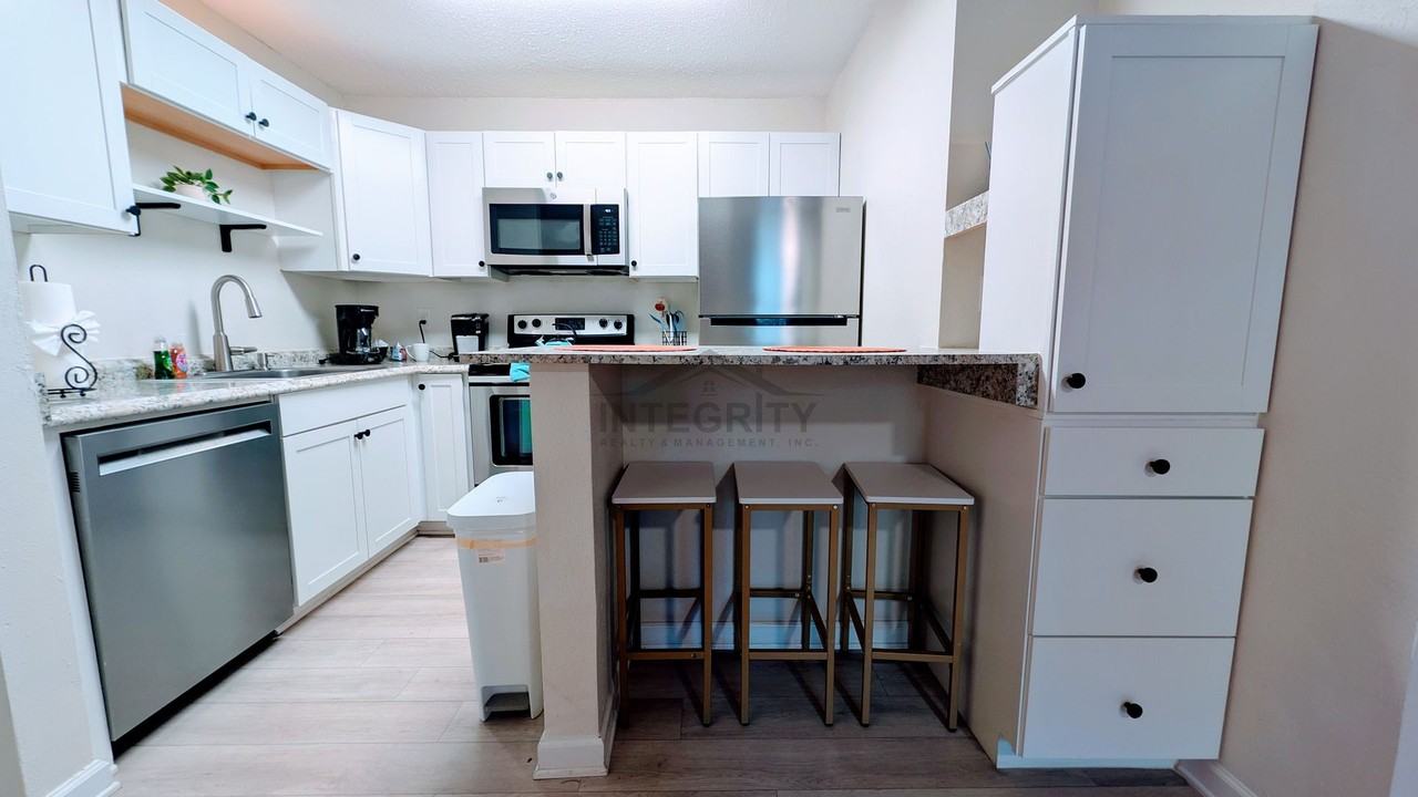 10024 Strafford Oak Ct #804 - Photo 7 of 24