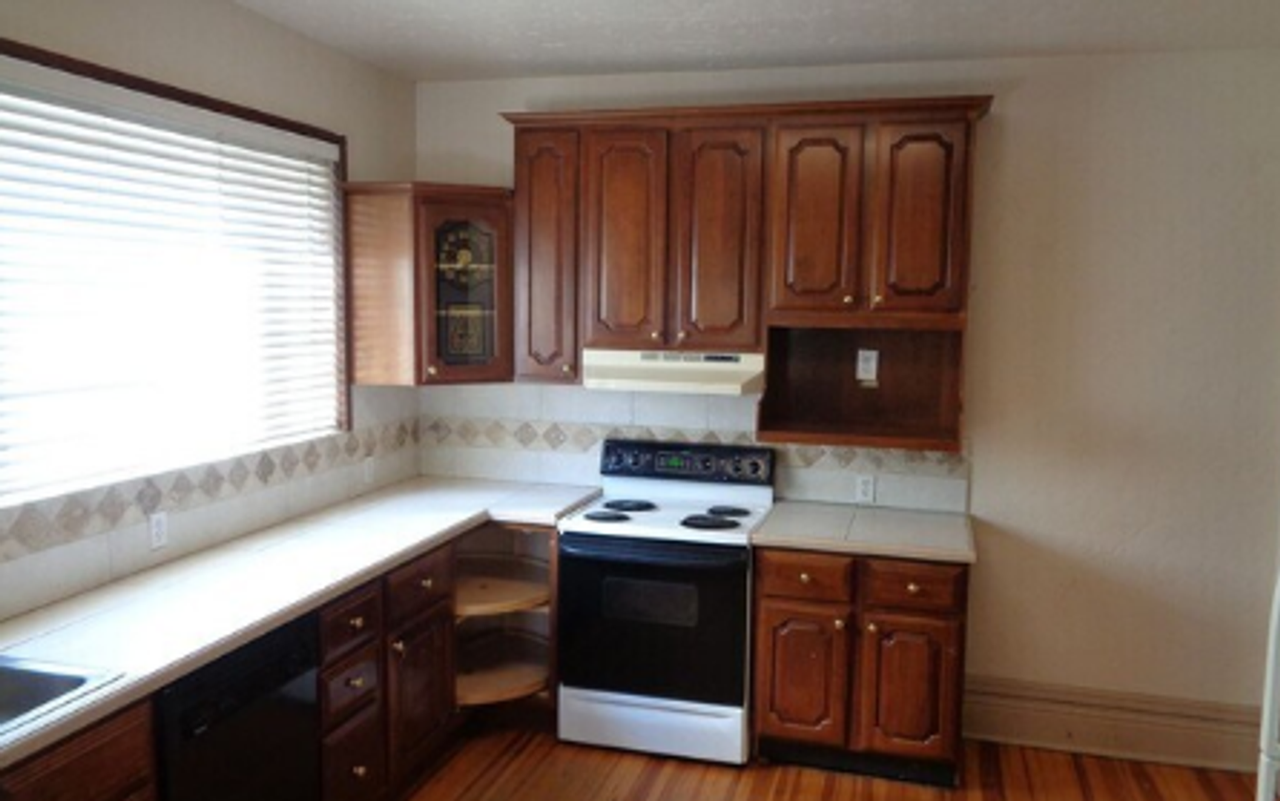 1728 11th Ave - Photo 3 of 18