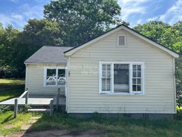featured image of 102 Grady St
