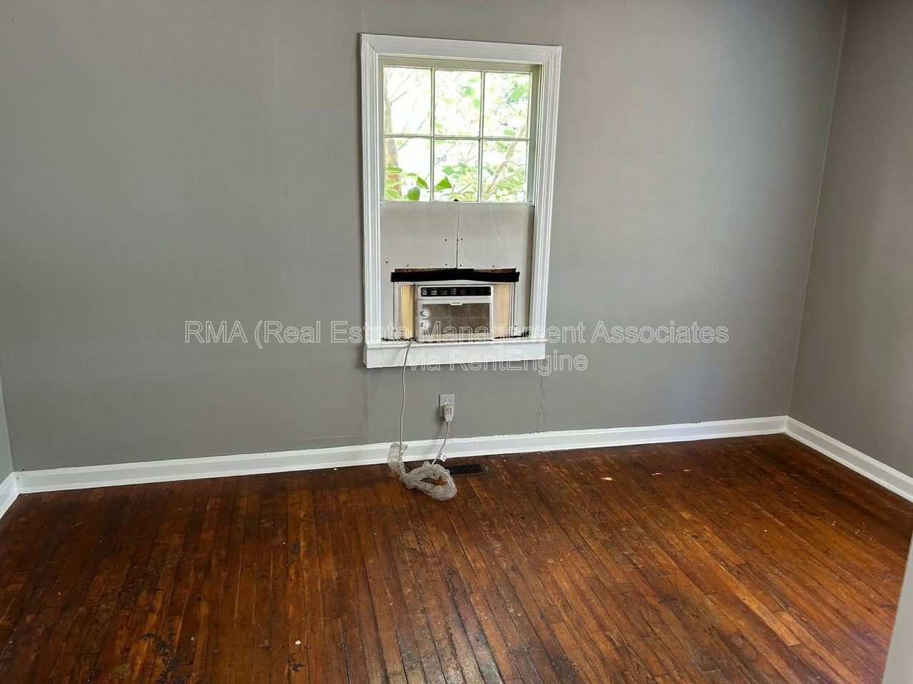 102 Grady St - Photo 7 of 7