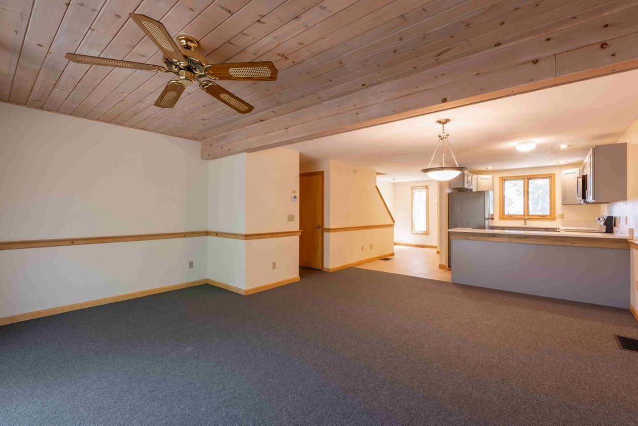 950 Falmouth Rd - Photo 4 of 26