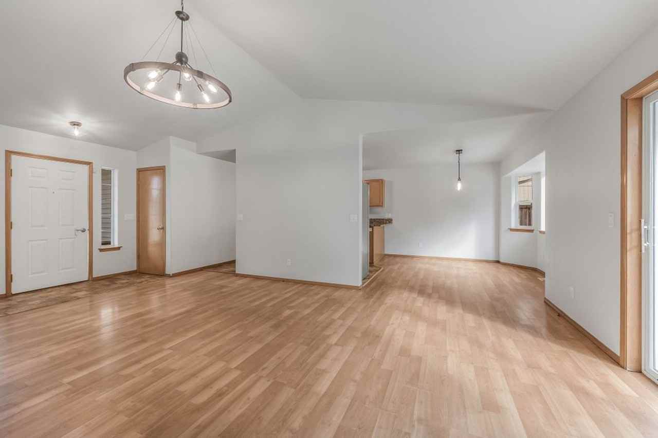 8448 N Parkside Dr - Photo 7 of 22