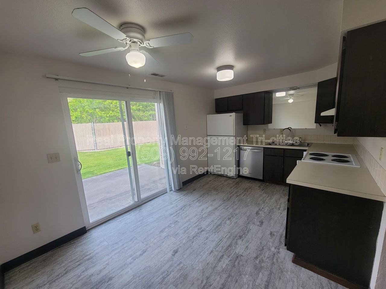 140 Van Giesen St - Photo 5 of 15