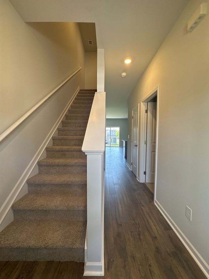 905 Highfield Way - Photo 2 of 15