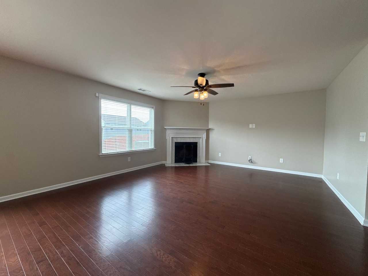 112 Suggs Dr - Photo 4 of 23