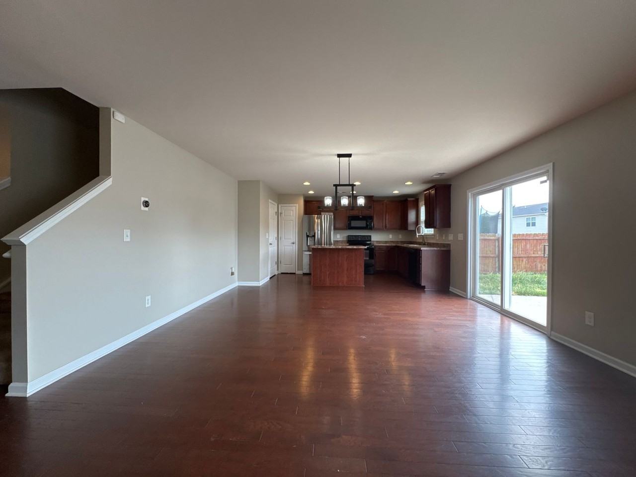 112 Suggs Dr - Photo 5 of 23