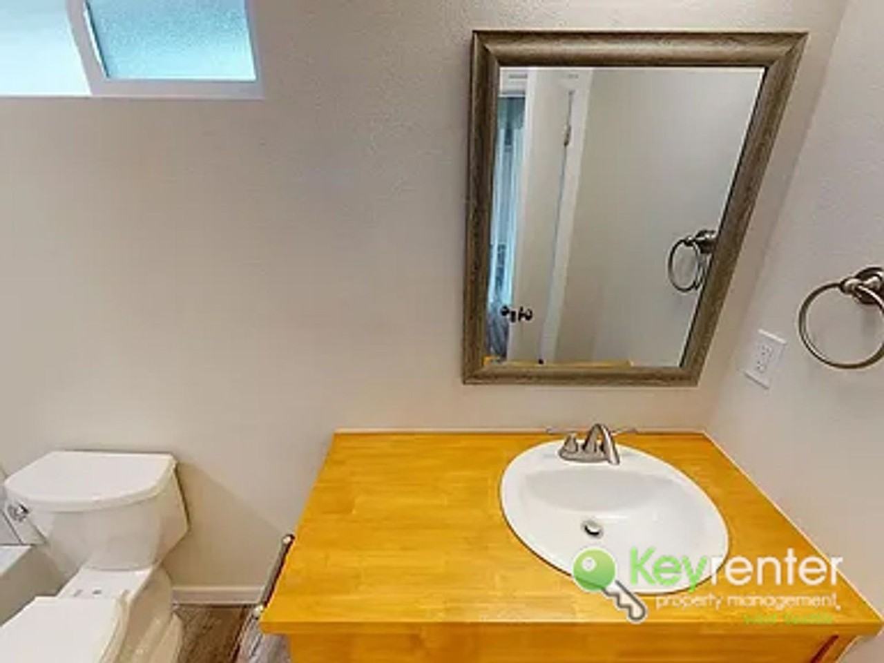 7151 Fauntleroy Way Sw - Photo 5 of 6