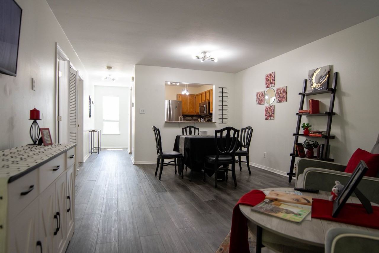 16295 Rose Wreath Ln - Photo 3 of 15
