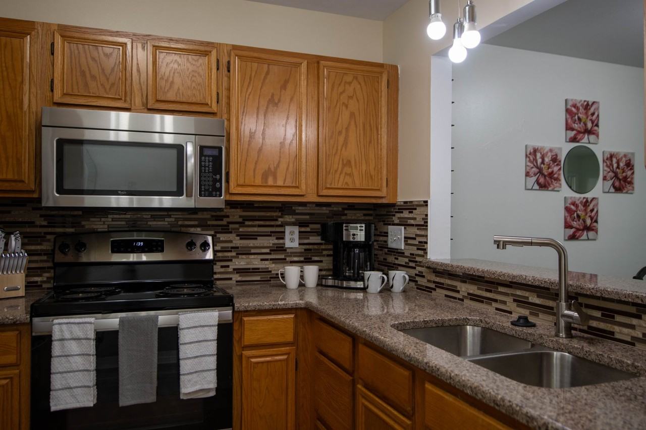 16295 Rose Wreath Ln - Photo 6 of 15