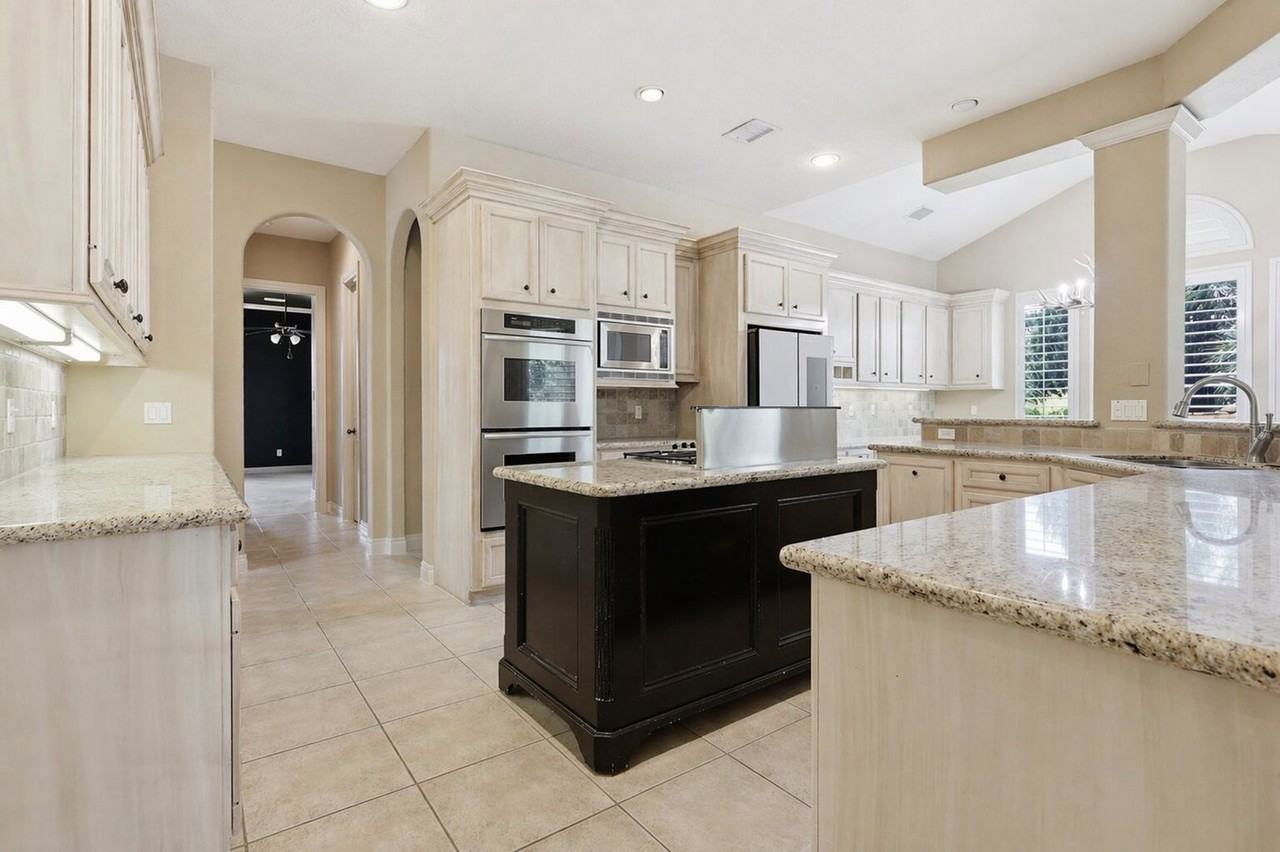 6915 Sandwedge Point Ct - Photo 4 of 50