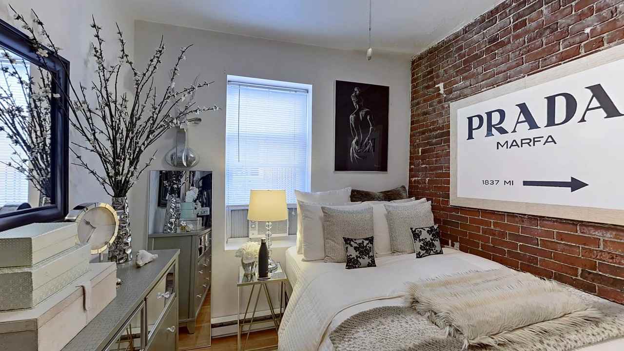 90 Prince St - Photo 5 of 11
