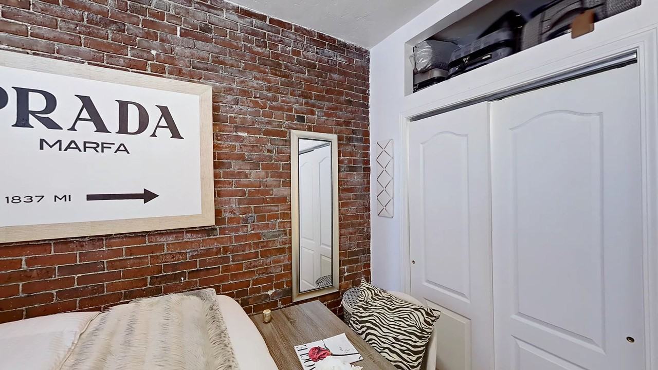 90 Prince St - Photo 7 of 11