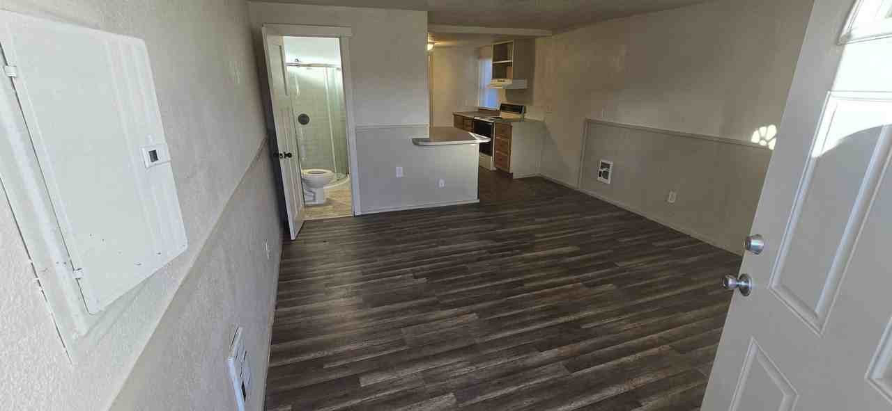 348 Division St - Photo 3 of 6