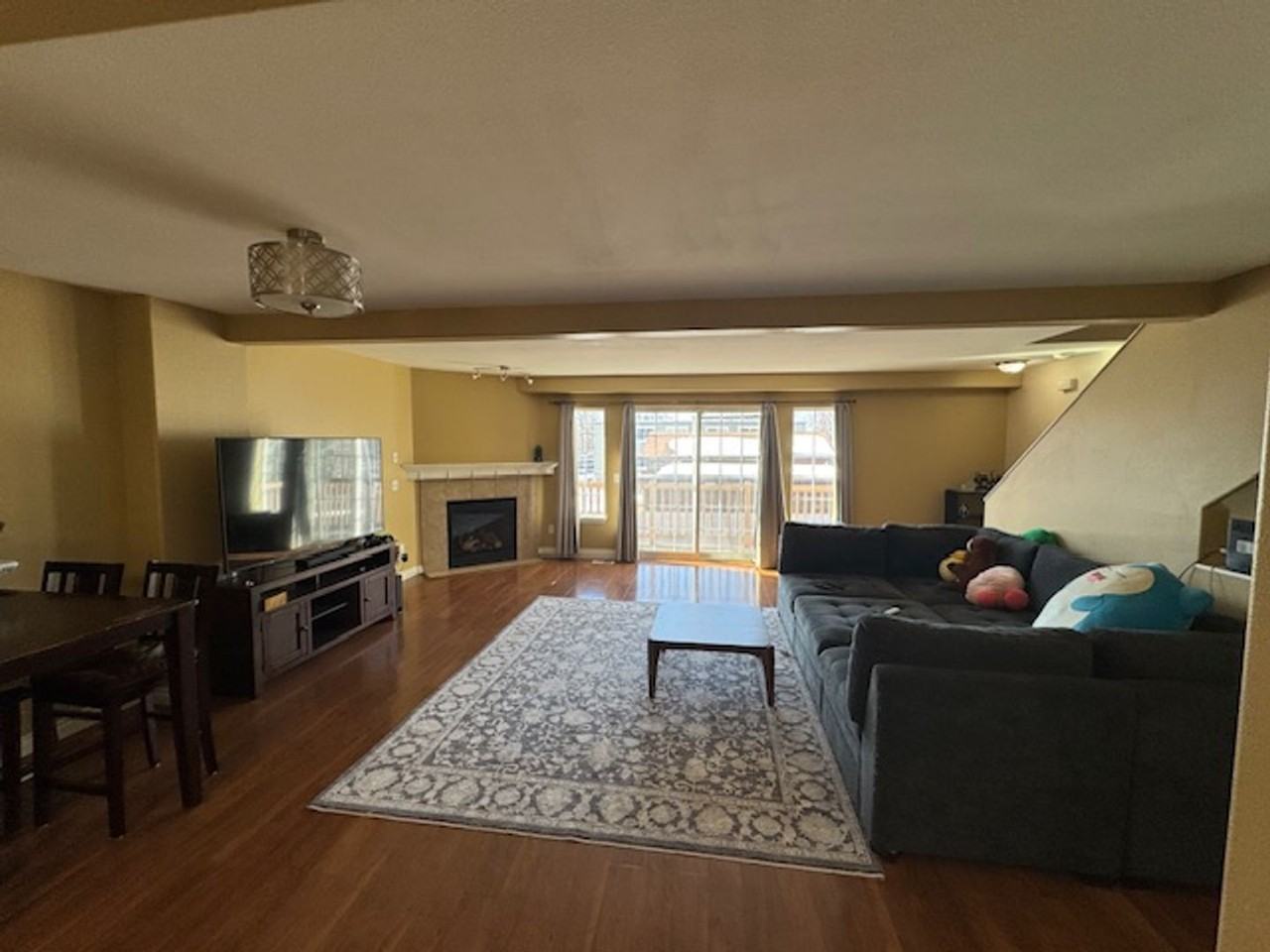5229 E 26th Ave - Photo 5 of 9