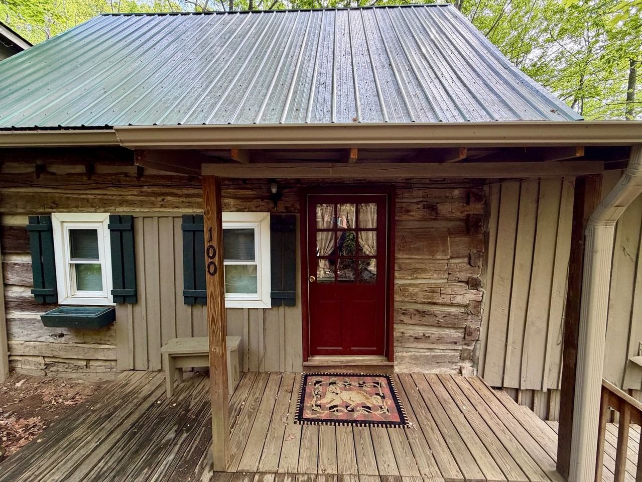 100 100 Frist Rd - Photo 2 of 44