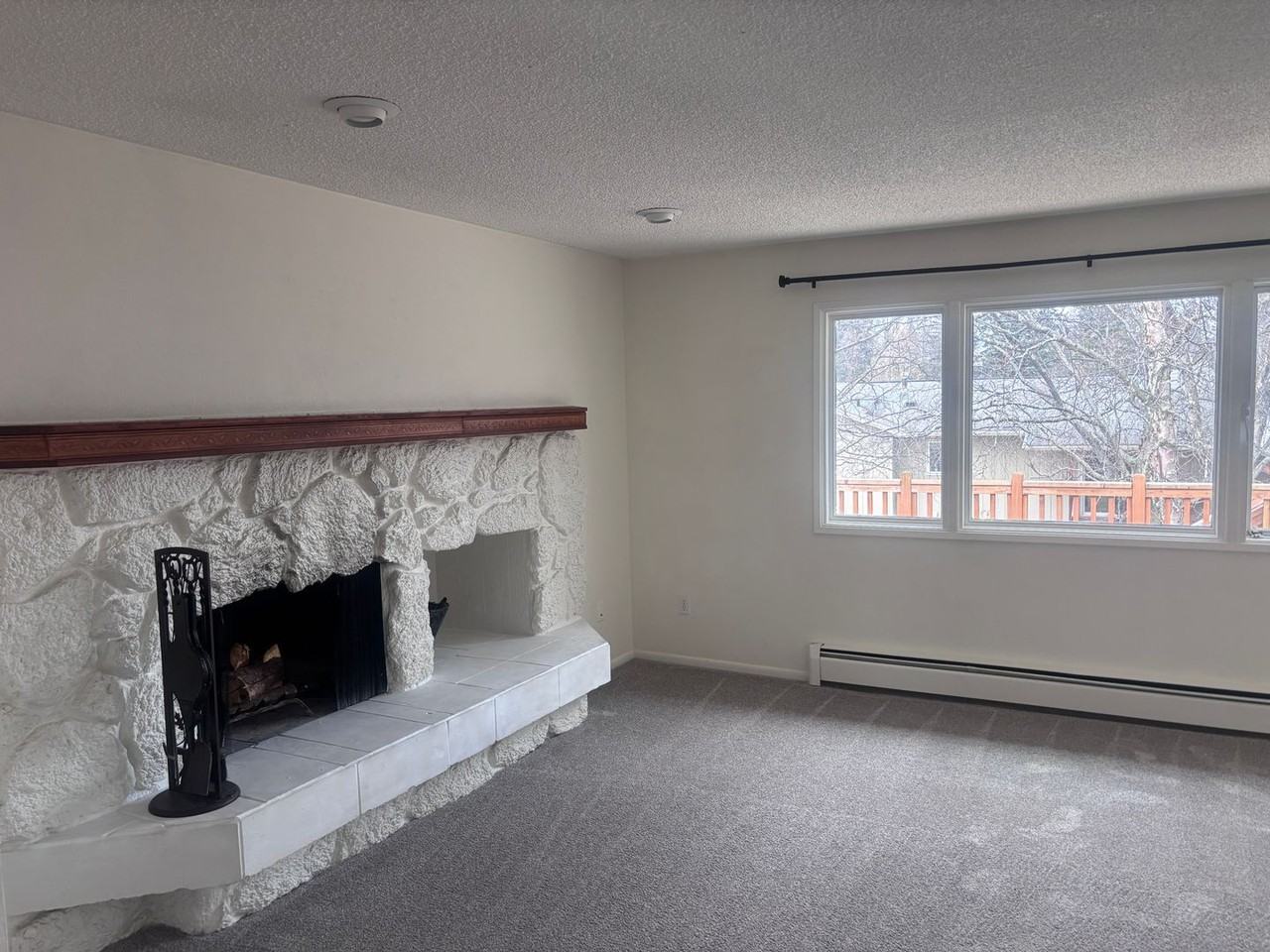 9214 Kirkwall Cir - Photo 3 of 12