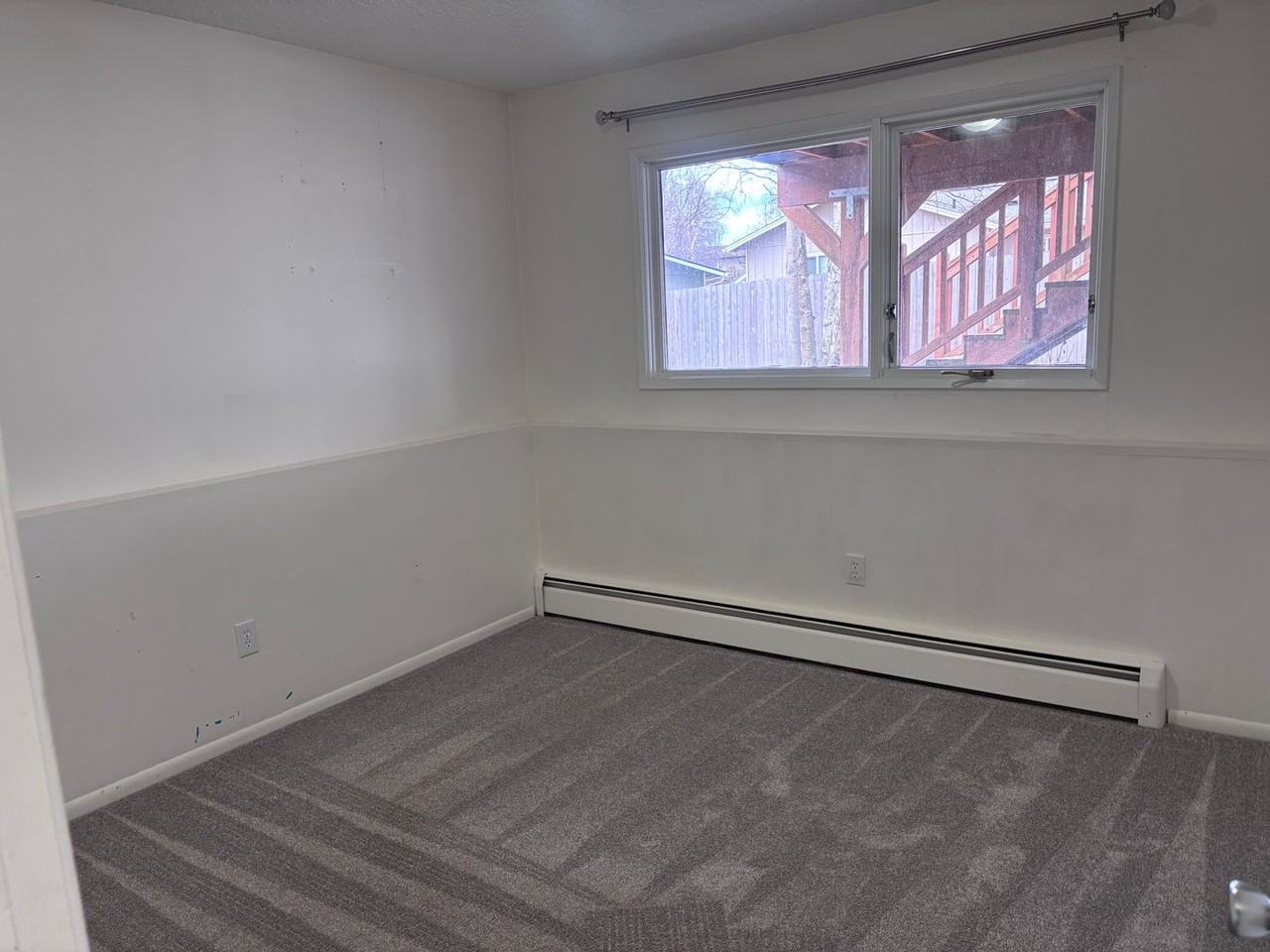 9214 Kirkwall Cir - Photo 4 of 12