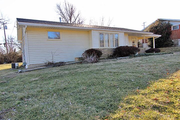 1506 Revlon Dr - Photo 2 of 19