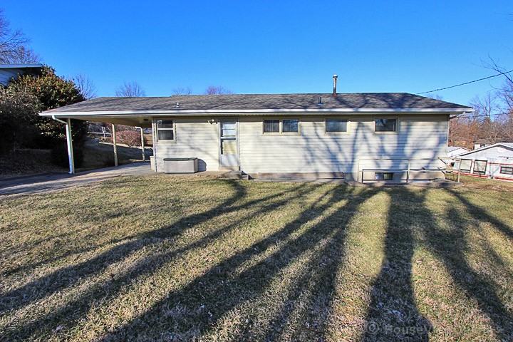 1506 Revlon Dr - Photo 5 of 19