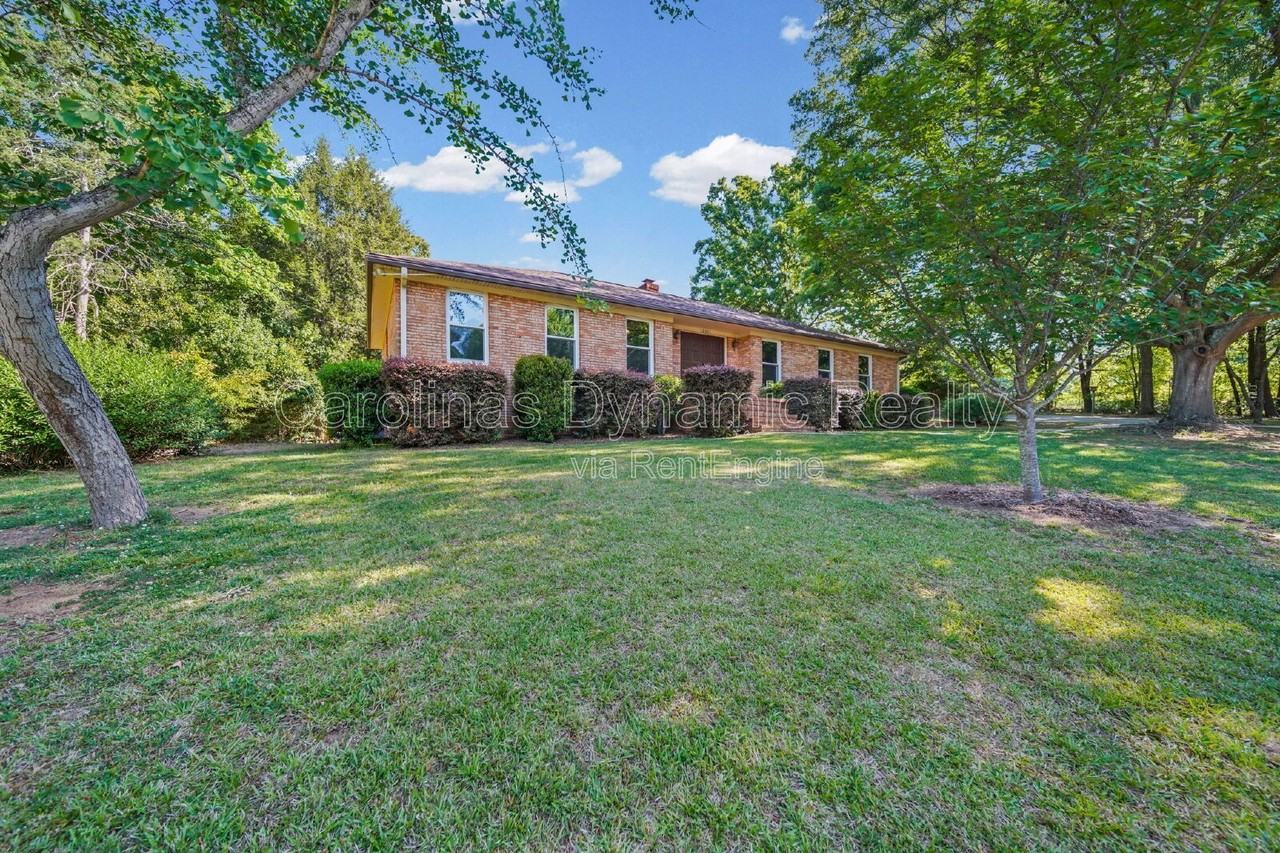 16301 Capps Rd - Photo 2 of 42