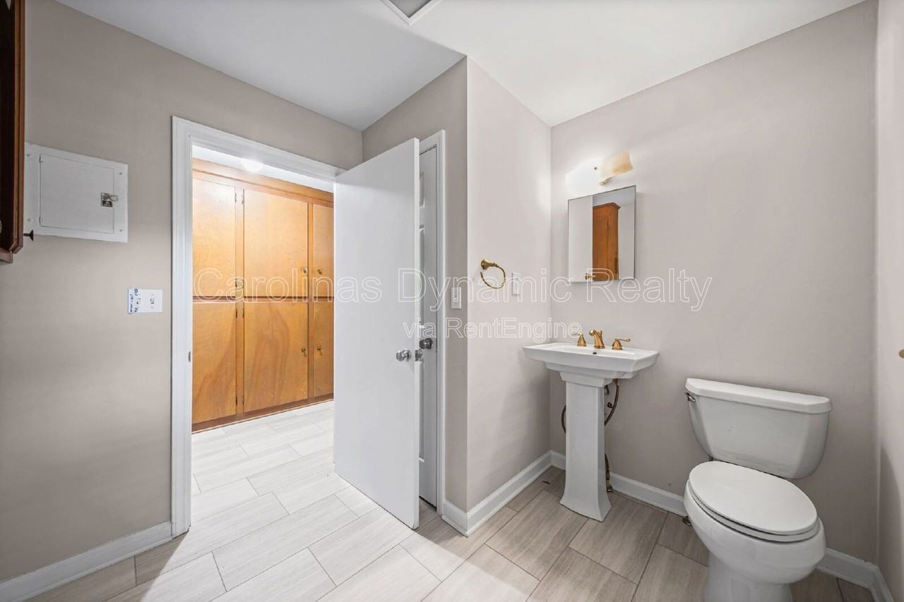 16301 Capps Rd - Photo 7 of 42