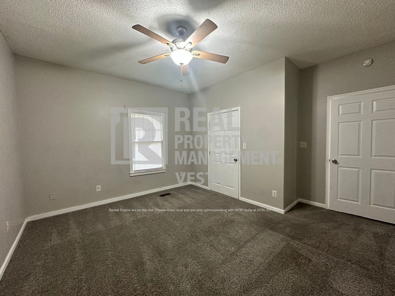 1082 Lamont St - Photo 6 of 15